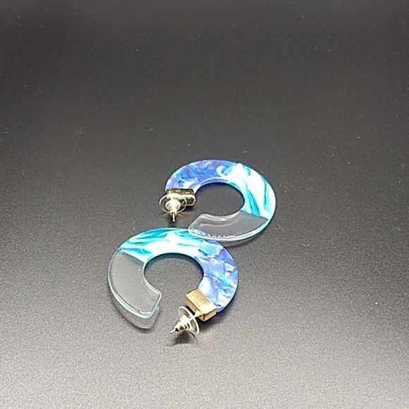 New Acrylic Semi Circle Earrings - Picture 2 of 3